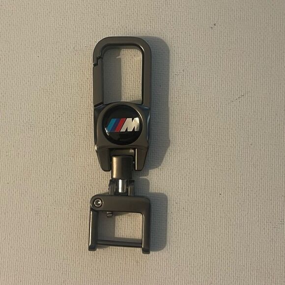BMW Motorsports Logo Key Fob Keychain in Metal NWT - Picture 3 of 6